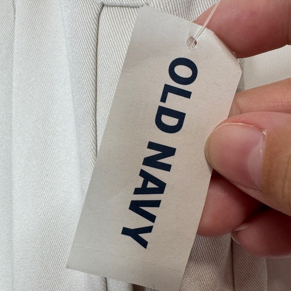 Old Navy Extra High Waisted Taylor Cargo Pants Beige - Picture 7 of 12